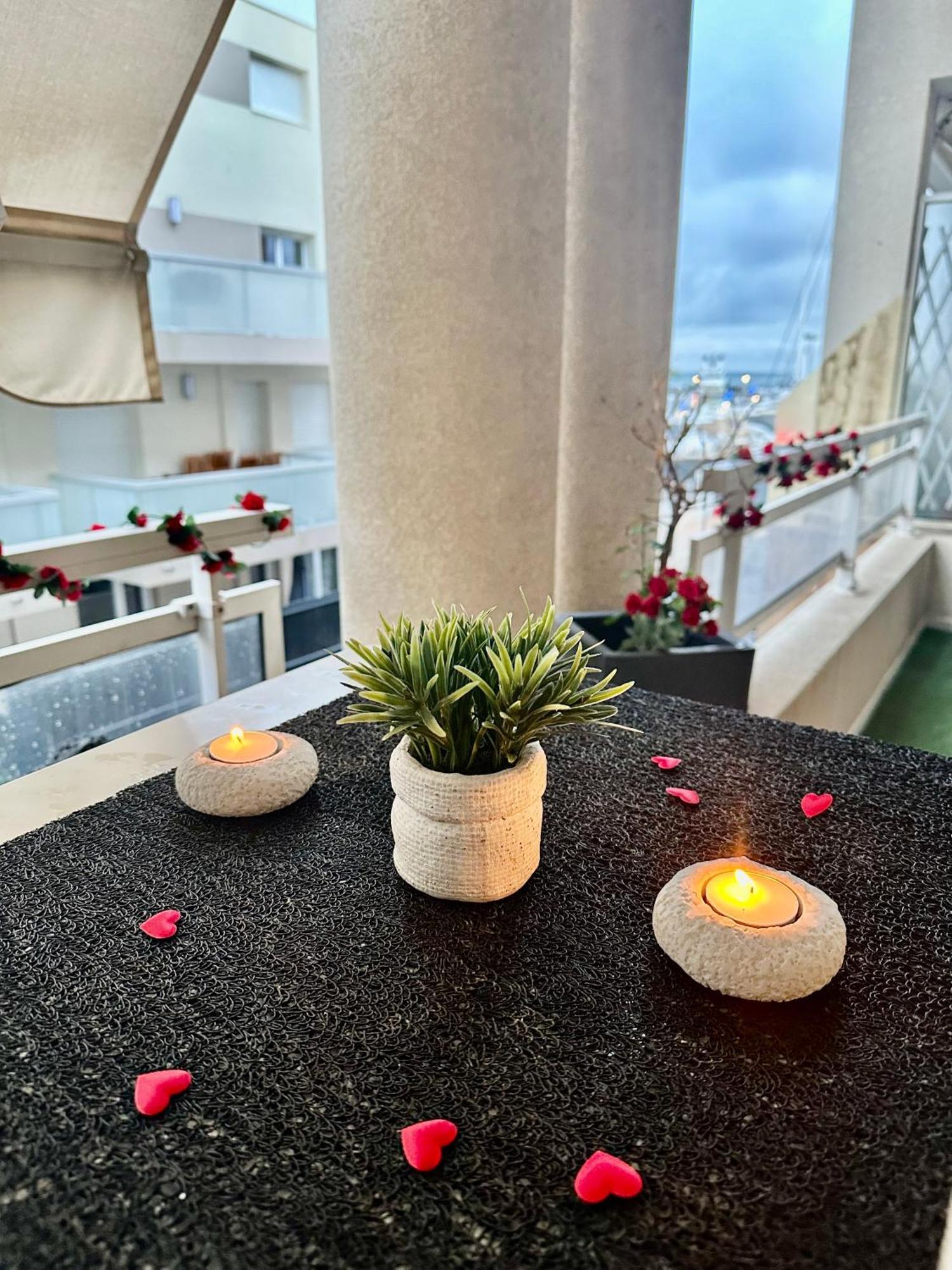 Amour Azur Appartement Pour 2 Avec Jacuzzi Et Terrasse A 2 Minutes De La Mer Vallauris Dış mekan fotoğraf