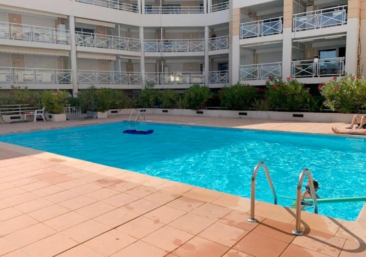 Amour Azur Appartement Pour 2 Avec Jacuzzi Et Terrasse A 2 Minutes De La Mer Vallauris Dış mekan fotoğraf